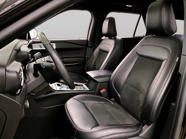 Used 2023 Ford Explorer ST-Line w/ Class IV Trailer Tow Package AWD/4WD image 24