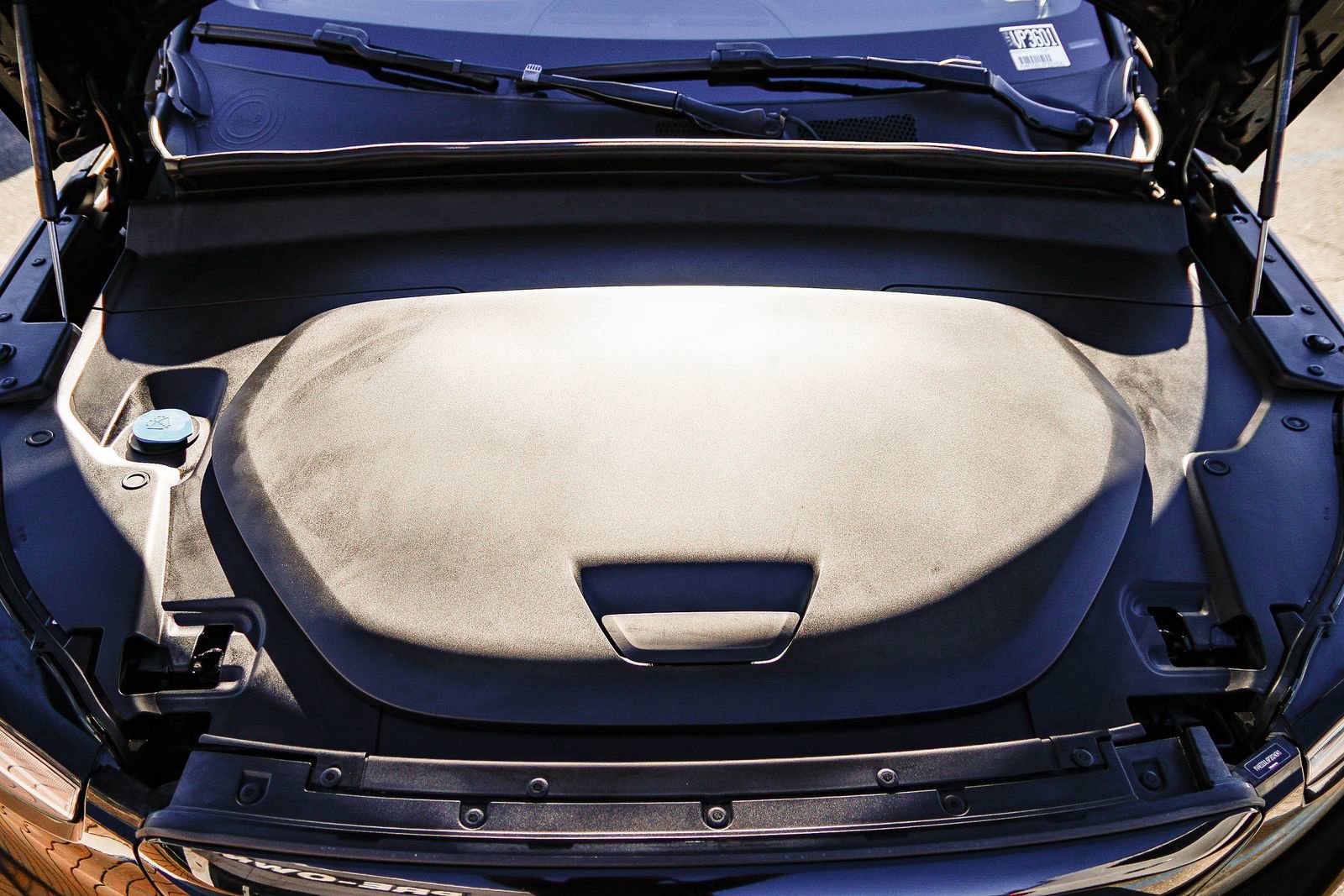 Used 2023 Volvo XC40 Recharge Plus image 32