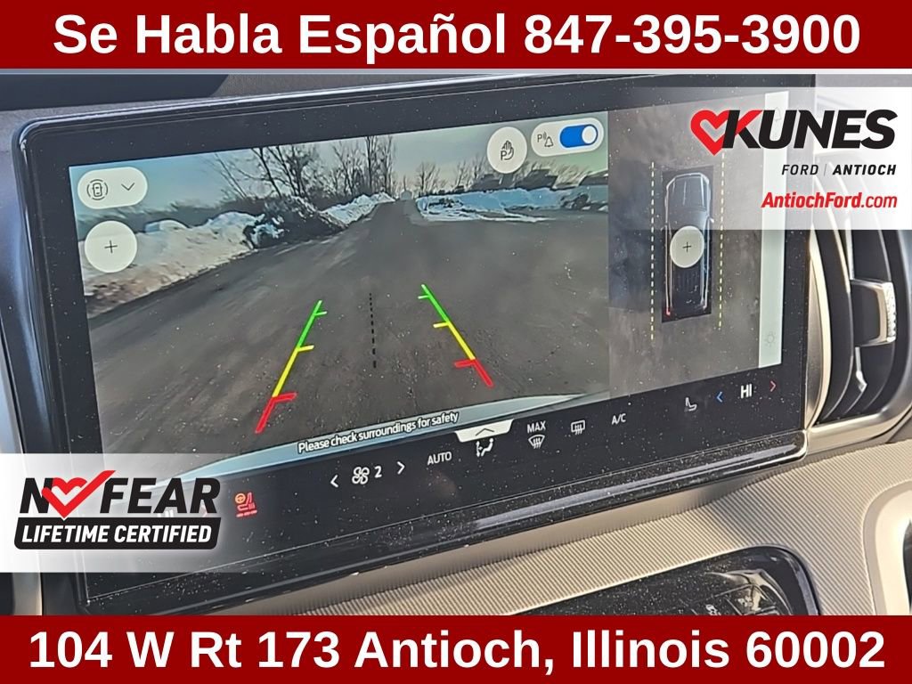 Used 2025 Ford Expedition Active image 35