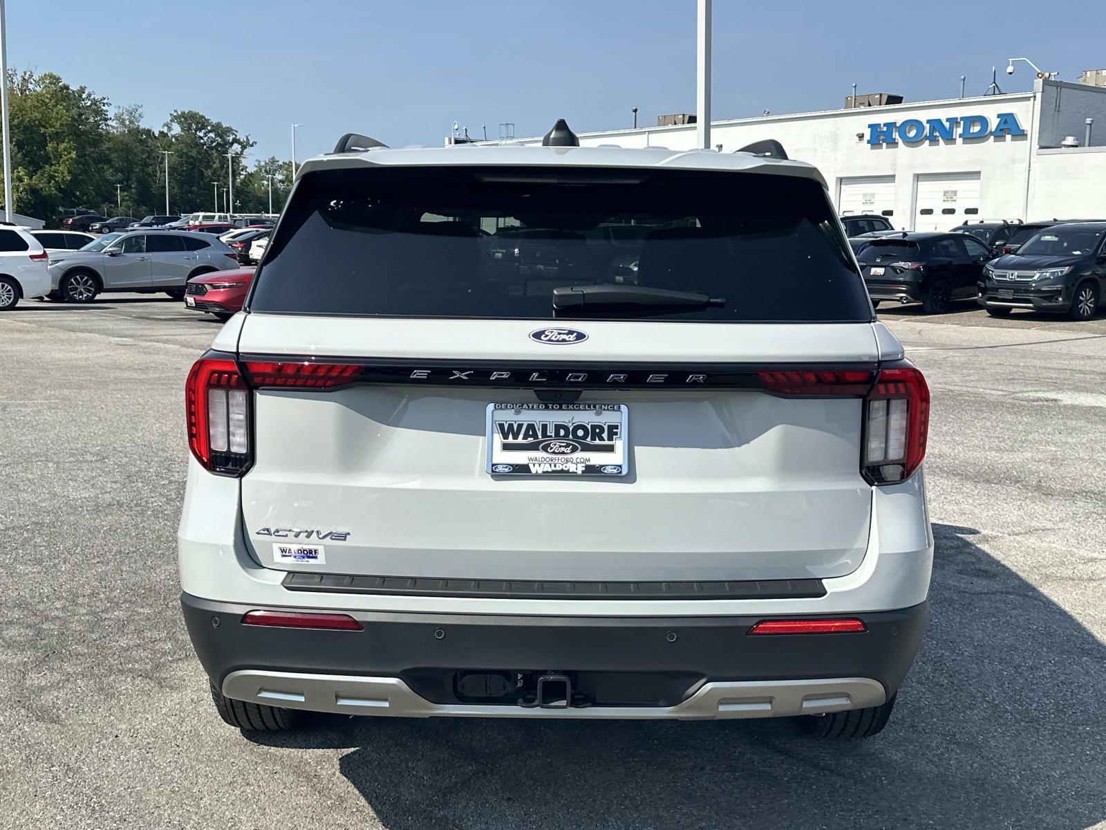 New 2027 Ford Explorer Active w/ Active Comfort Package AWD/4WD image 3