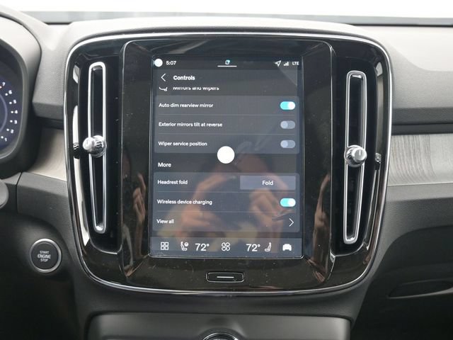 New 2026 Volvo XC40 B5 Ultra w/ Protection Package Premier AWD/4WD image 17