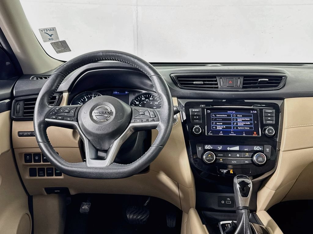 Used 2020 Nissan Rogue SV AWD/4WD image 10