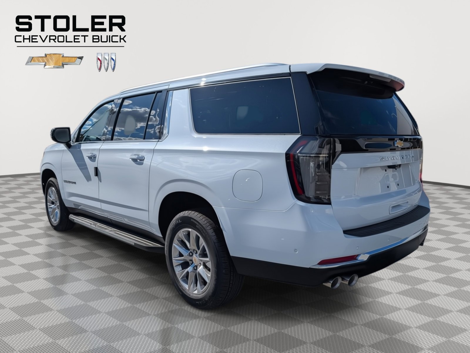 New 2026 Chevrolet Suburban Premier image 2