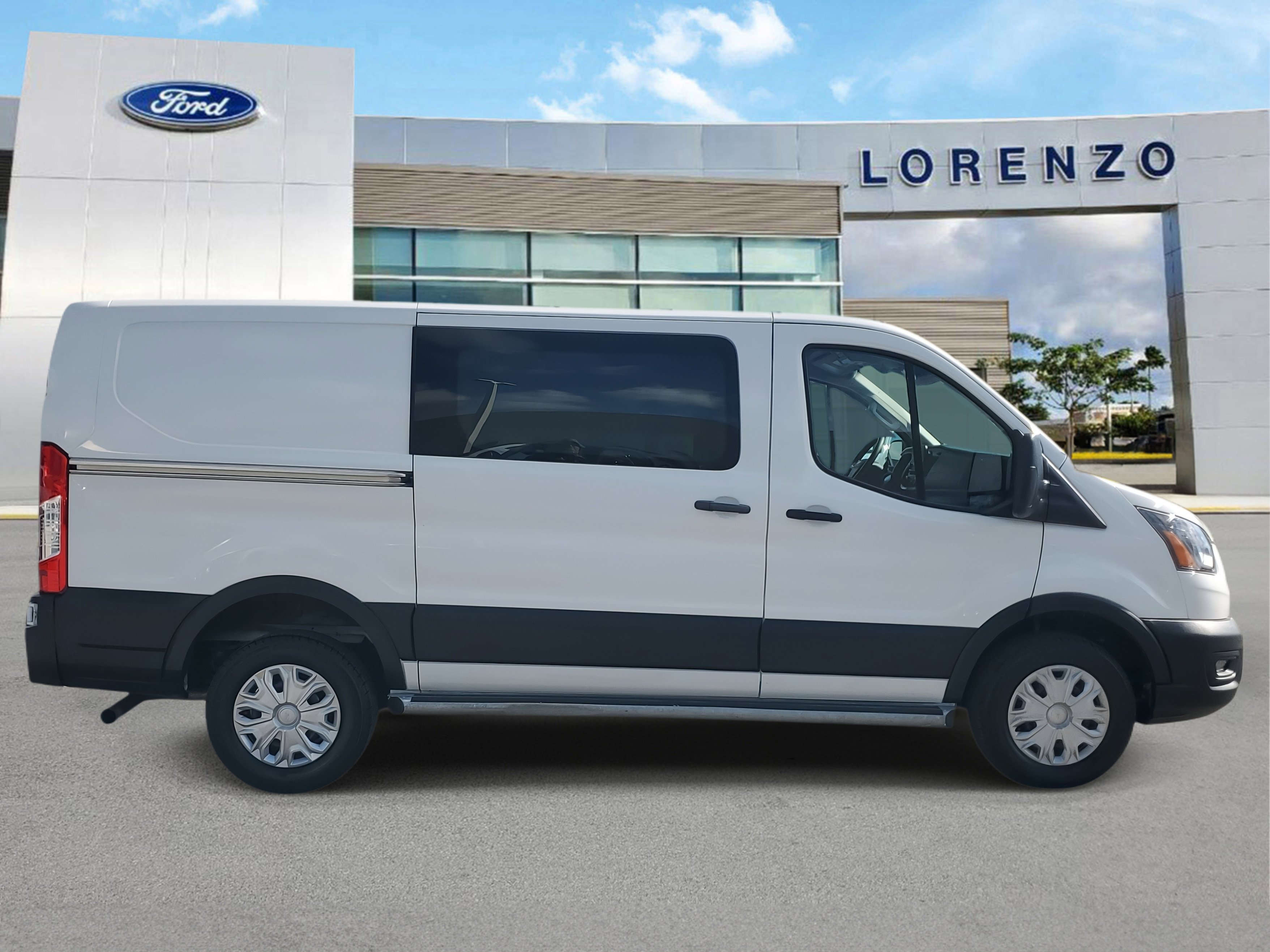 Used 2024 Ford Transit 250 Low Roof w/ Exterior Upgrade Package image 4