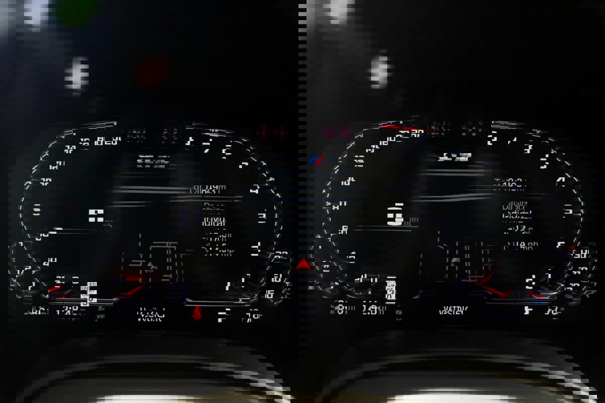 Used 2022 BMW X5 M w/ Executive Package image 15