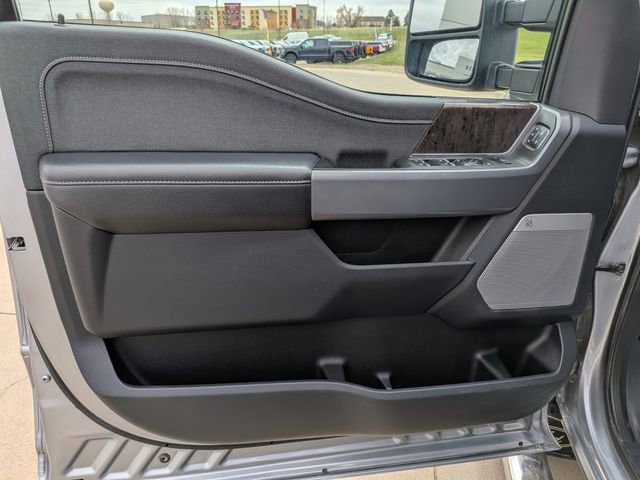 Used 2023 Ford F250 Lariat AWD/4WD image 21