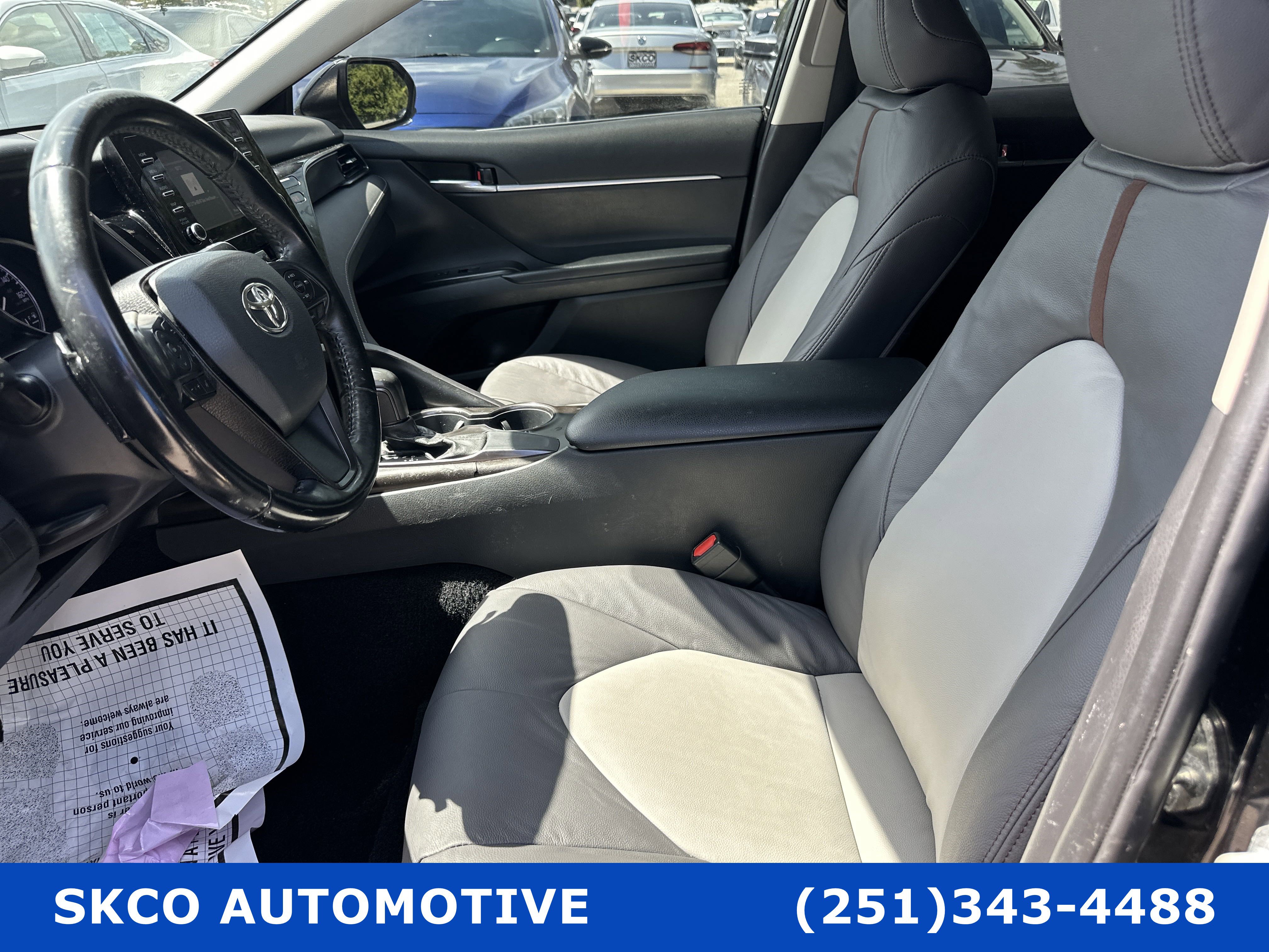 Used 2021 Toyota Camry SE FWD image 11