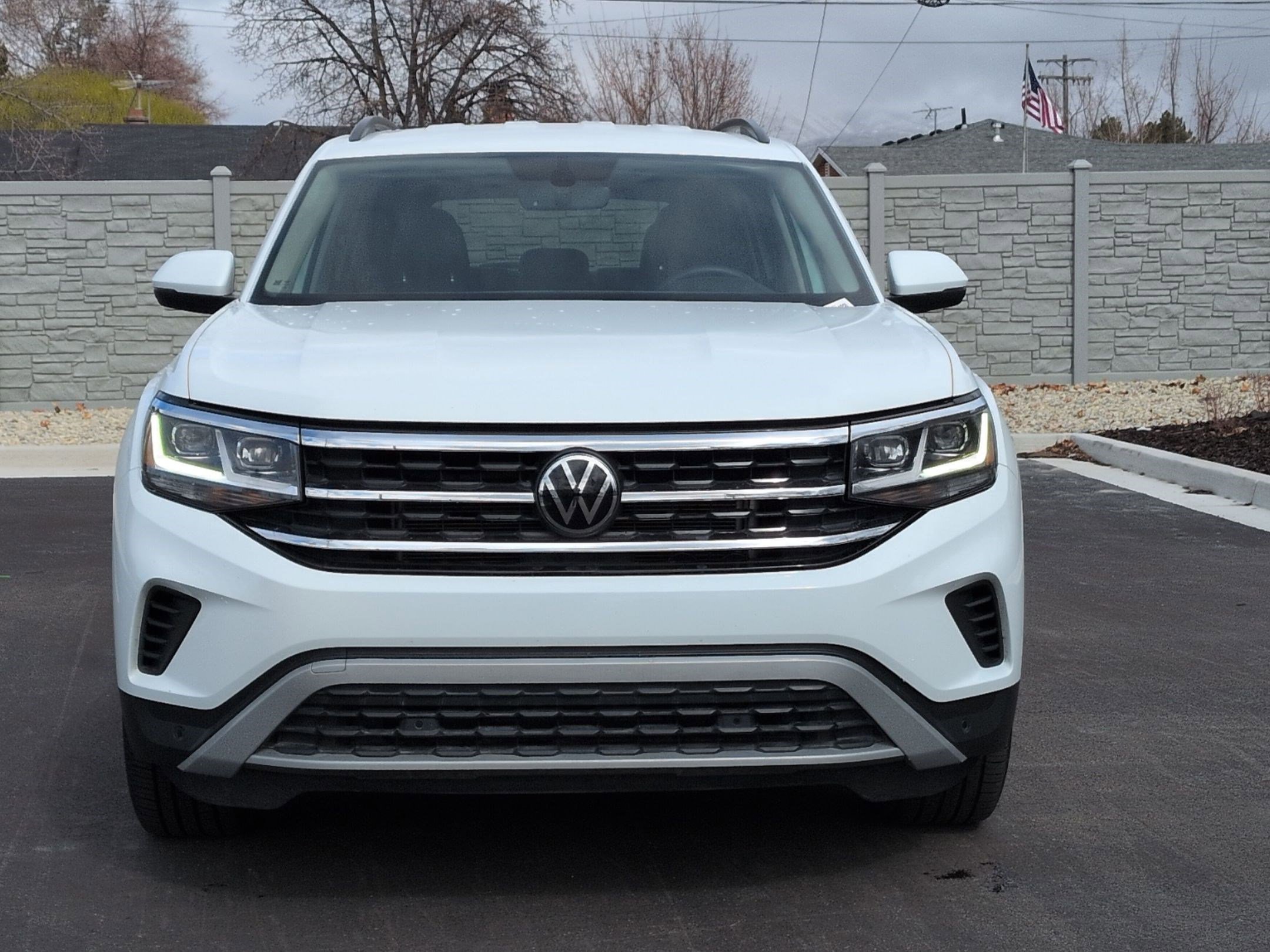 Used 2023 Volkswagen Atlas SE image 12