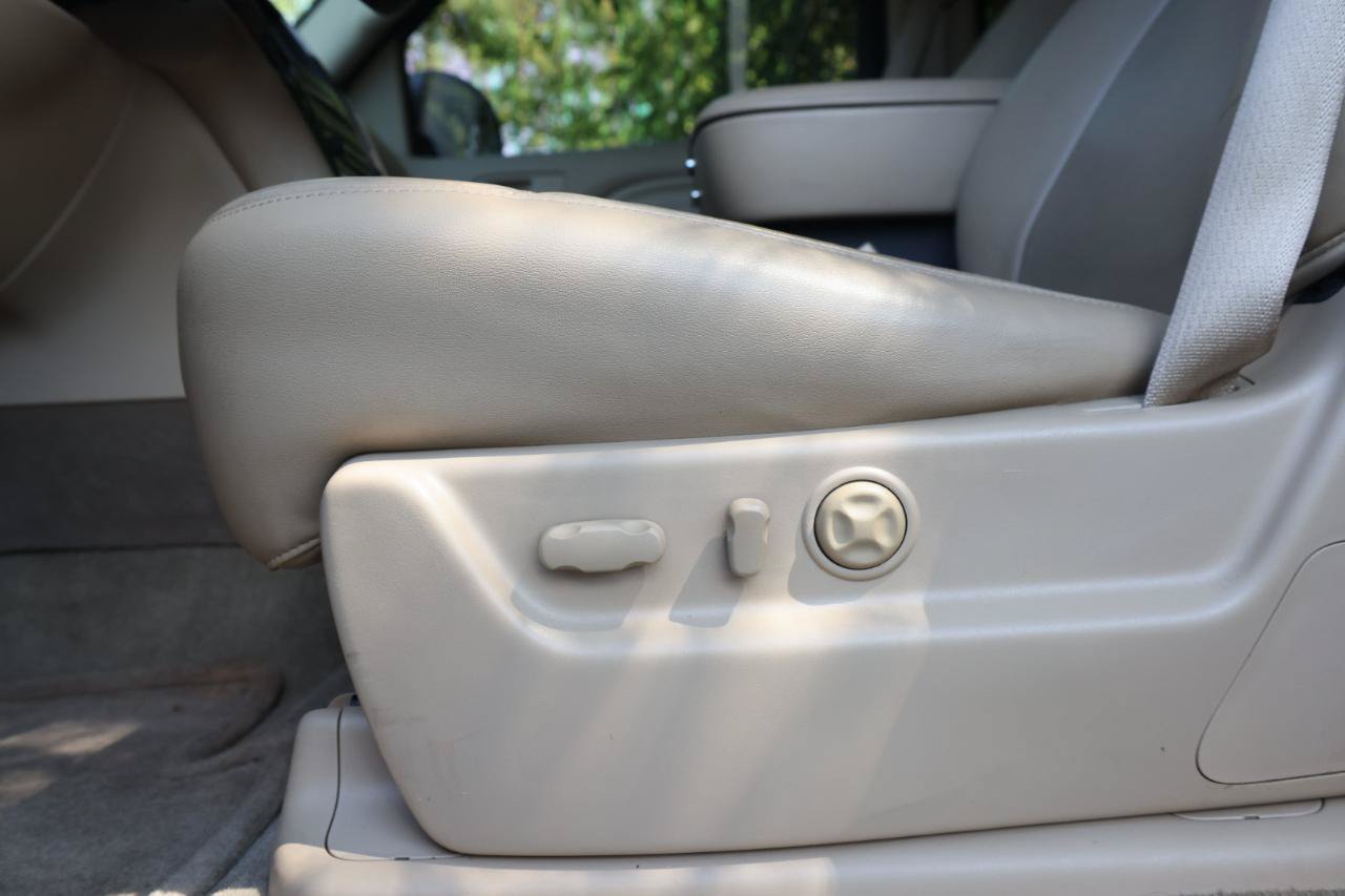 Used 2012 Cadillac Escalade ESV Premium AWD/4WD image 39
