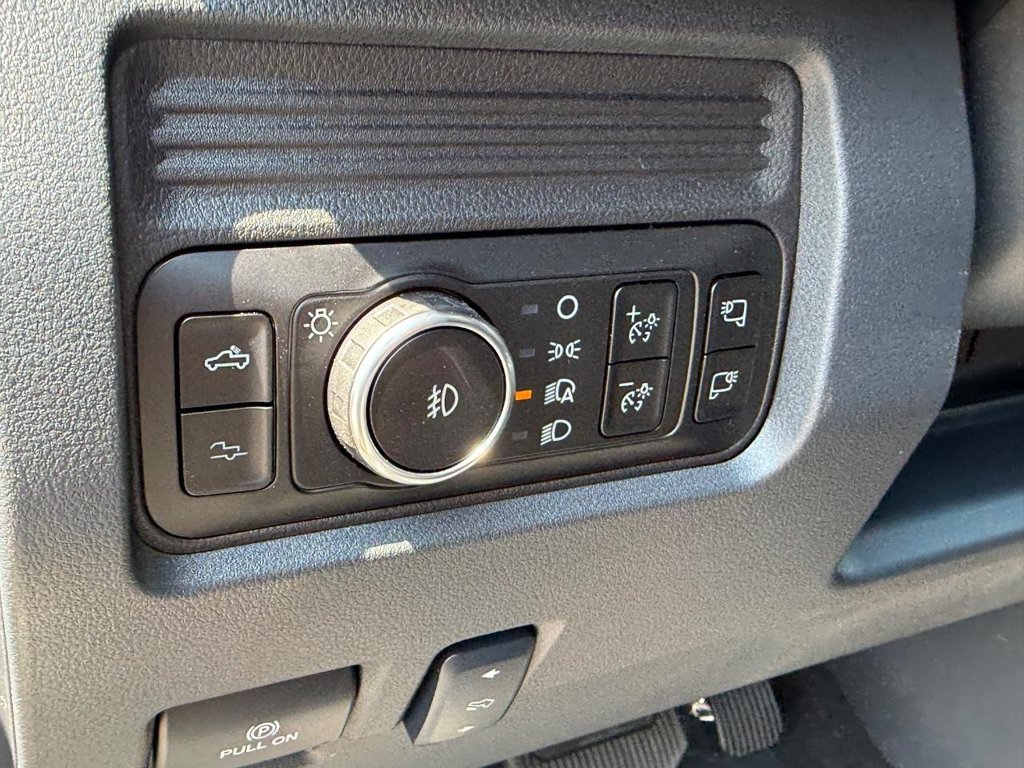 New 2026 Ford F350 Platinum AWD/4WD image 16