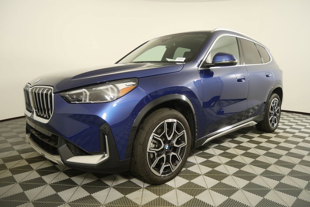 Certified 2025 BMW X1 xDrive28i AWD/4WD image 7