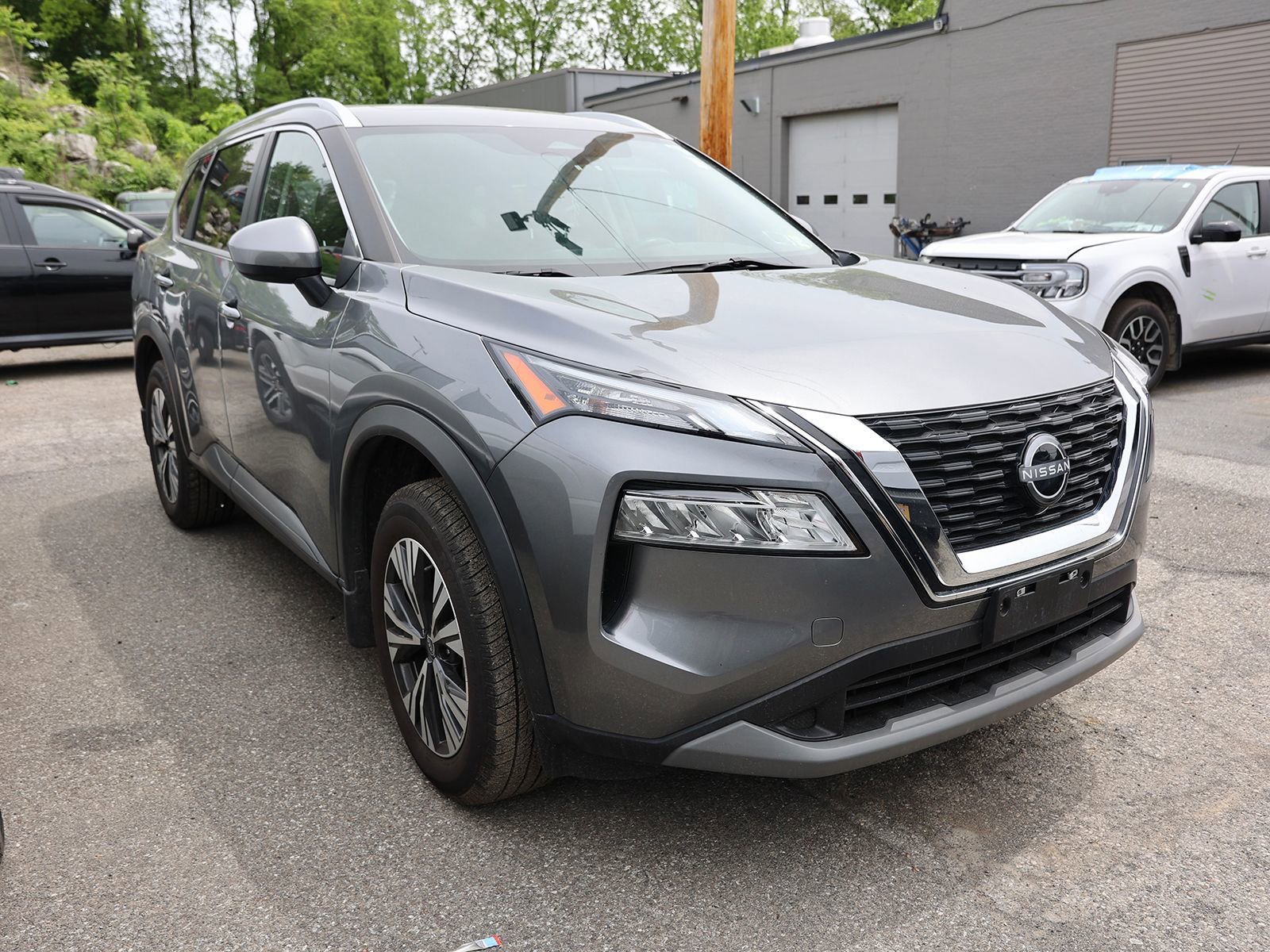 Used 2023 Nissan Rogue SV w/ SV Premium B Package