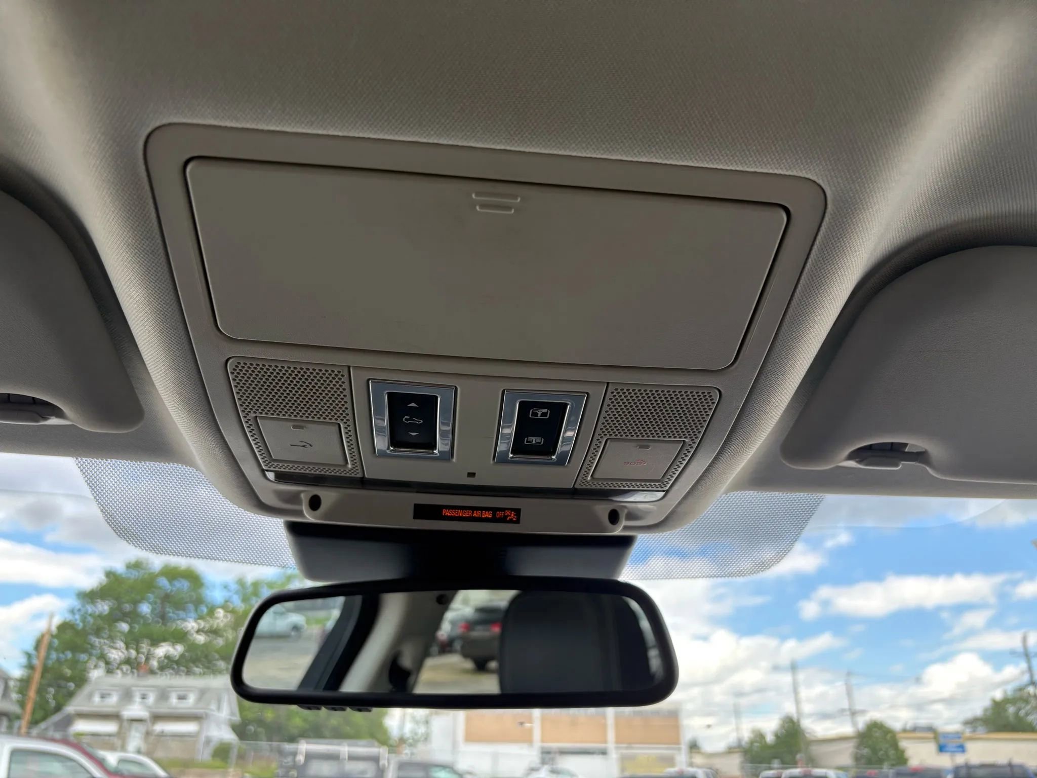 Used 2017 Jaguar F-PACE R-Sport image 25