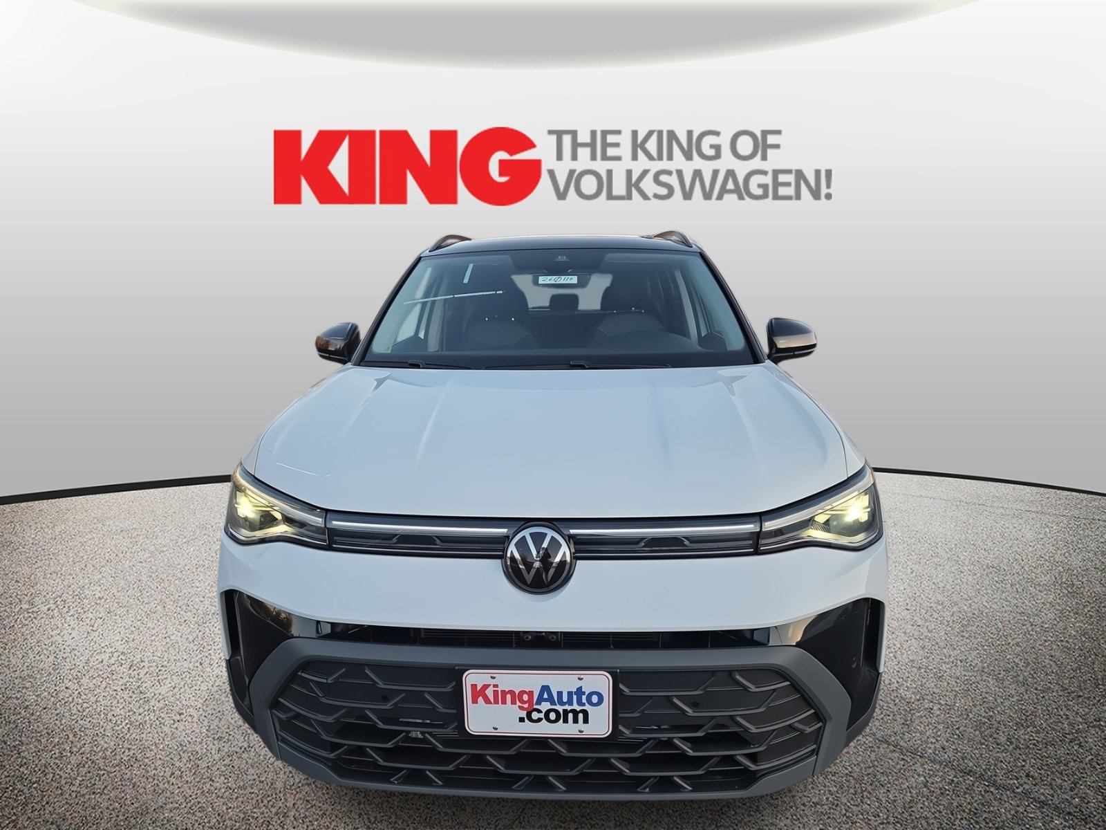 New 2026 Volkswagen Taos SE image 9