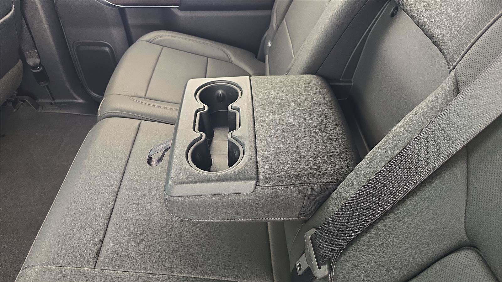 Used 2022 GMC Sierra 1500 SLT AWD/4WD image 19