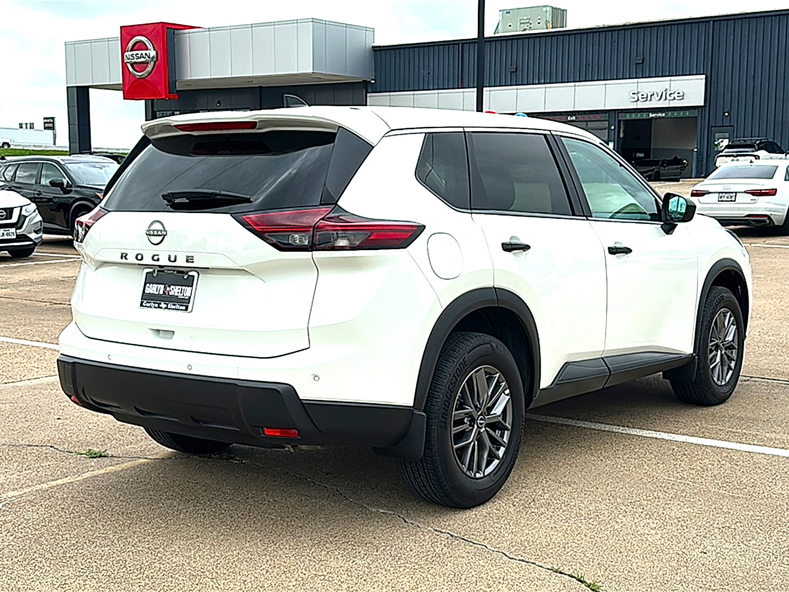 Certified 2025 Nissan Rogue S FWD image 8