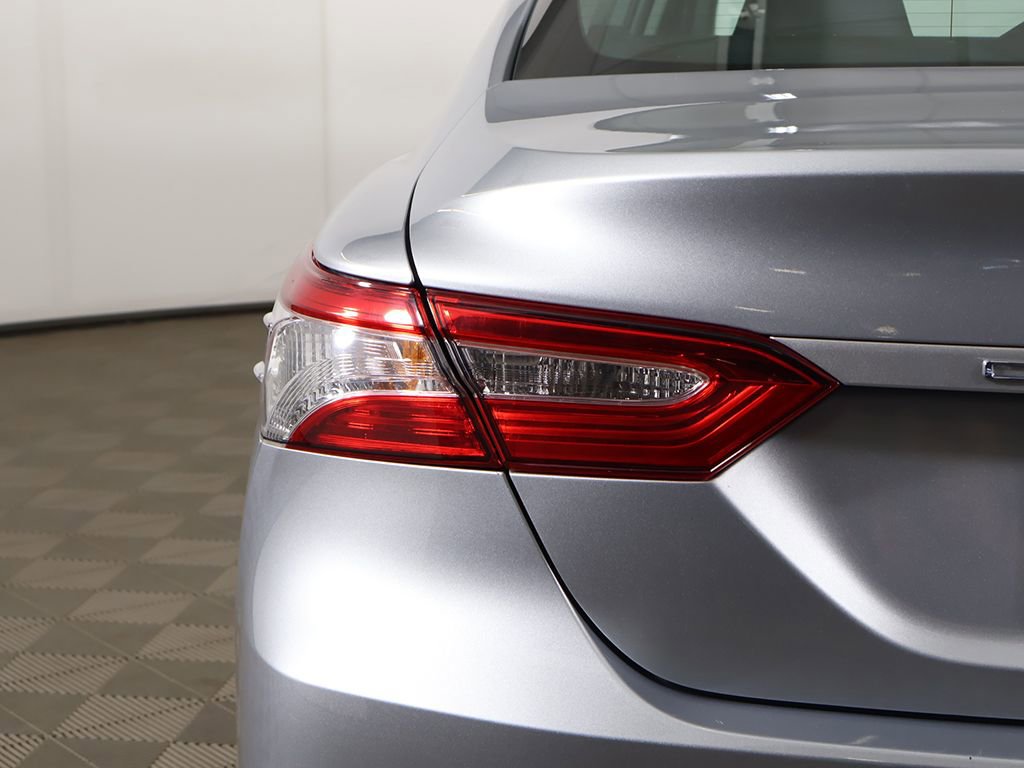 Used 2020 Toyota Camry LE w/ Convenience Package image 13