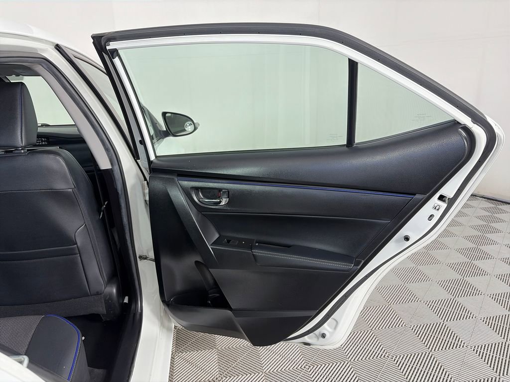 Used 2019 Toyota Corolla SE FWD image 26