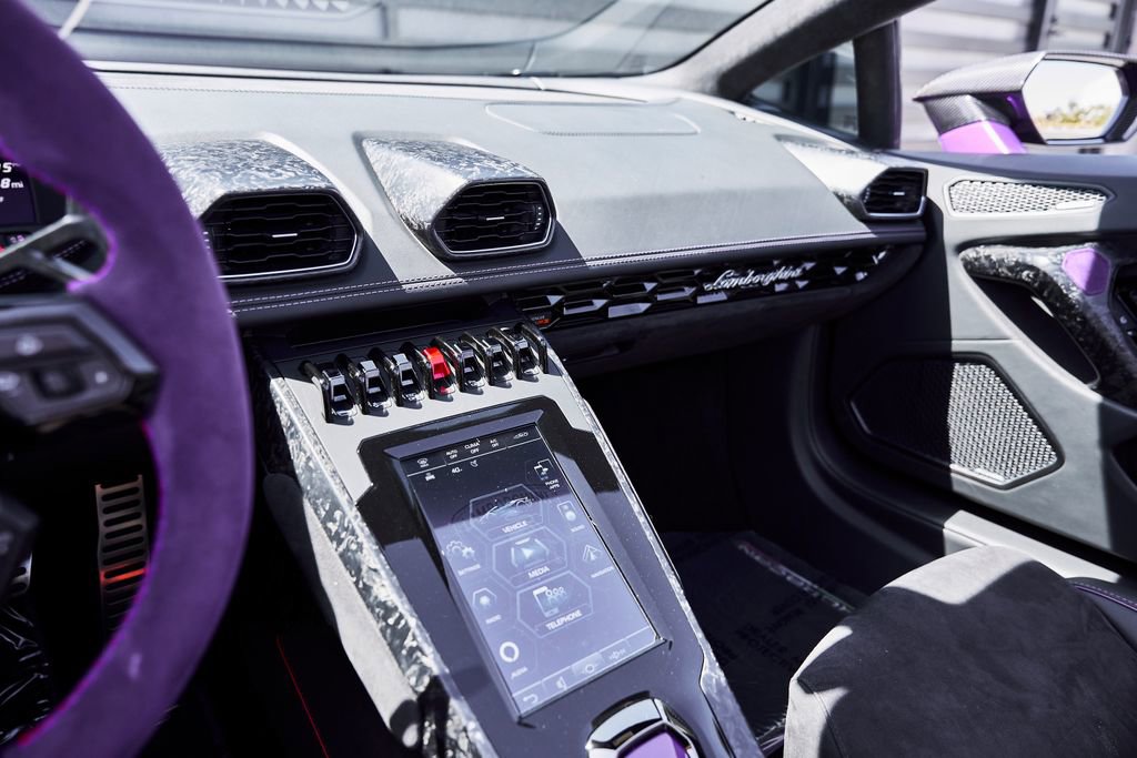 Used 2024 Lamborghini Huracan EVO image 56