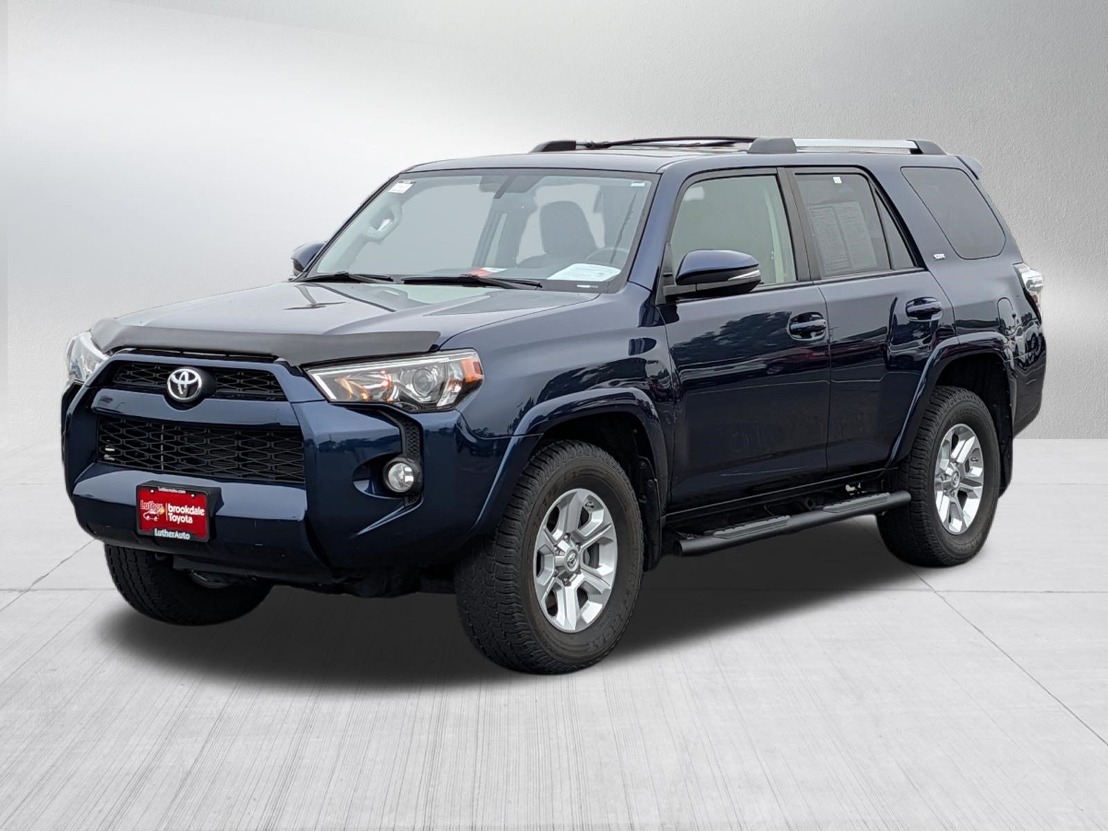 Certified 2019 Toyota 4Runner SR5 Premium AWD/4WD image 3
