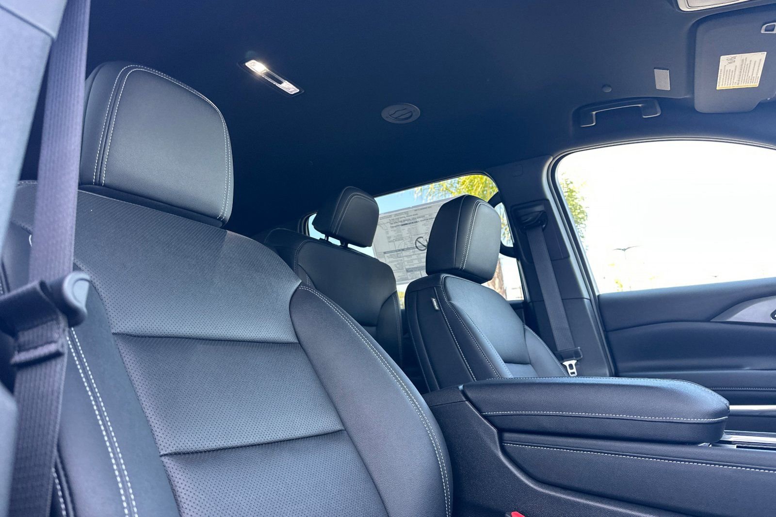 New 2026 Chevrolet Traverse LT w/ Enhanced Driving Package FWD image 18