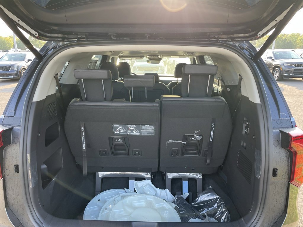 New 2026 Kia Carnival SX image 28