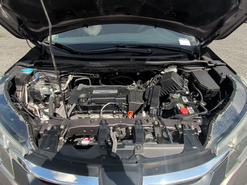 Used 2015 Honda CR-V LX image 14