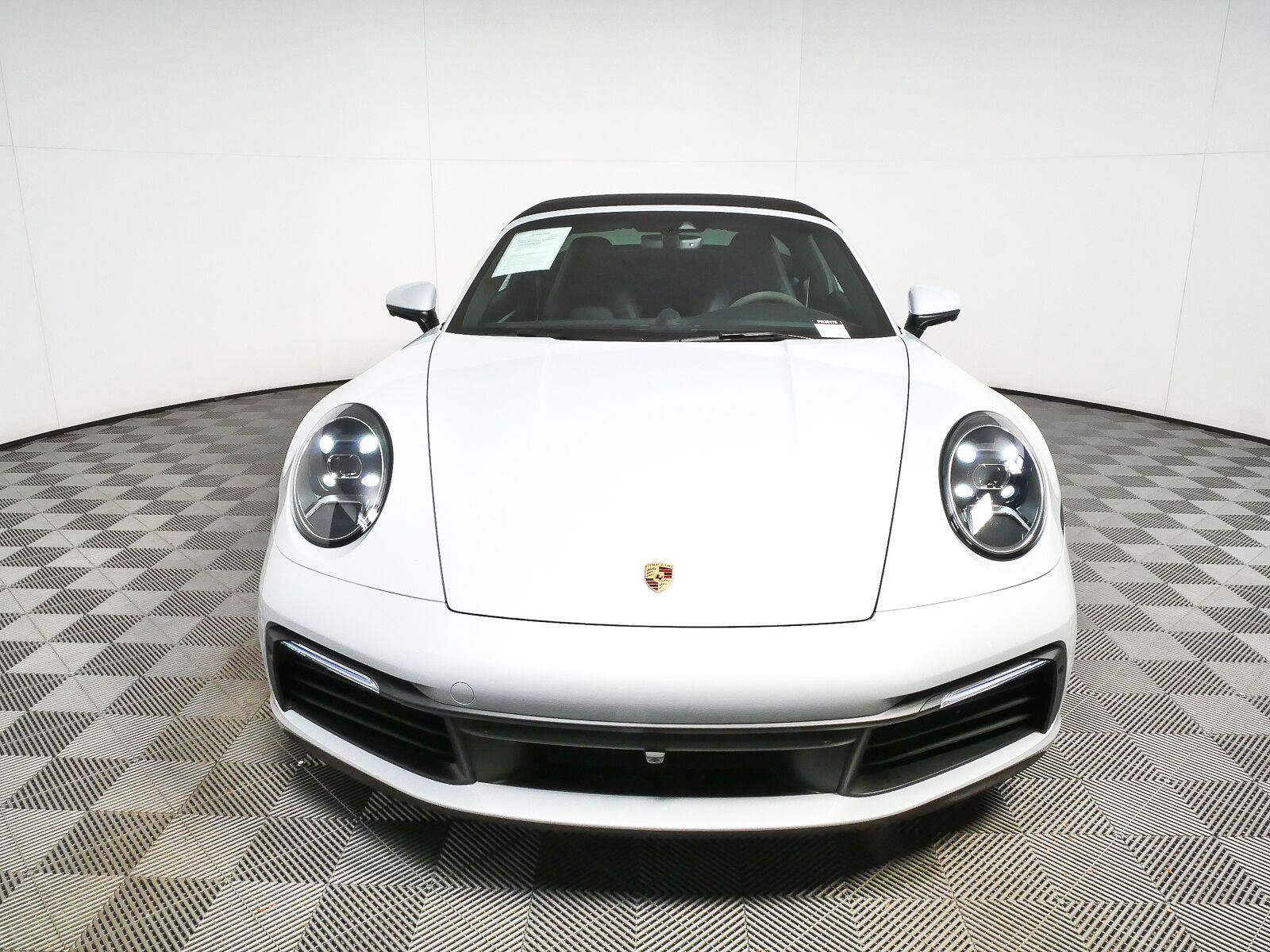 Certified 2024 Porsche 911 Targa 4S w/ Premium Package AWD/4WD image 31