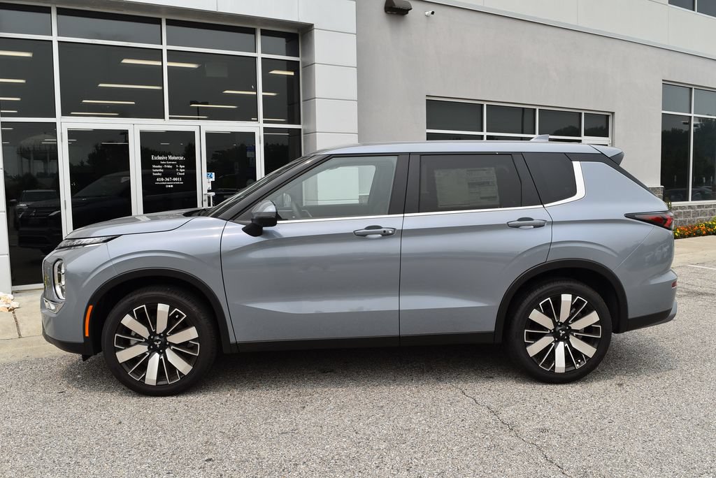 New 2026 Mitsubishi Outlander SE AWD/4WD image 4