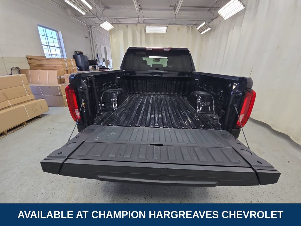 Used 2025 GMC Sierra 1500 SLT AWD/4WD image 34