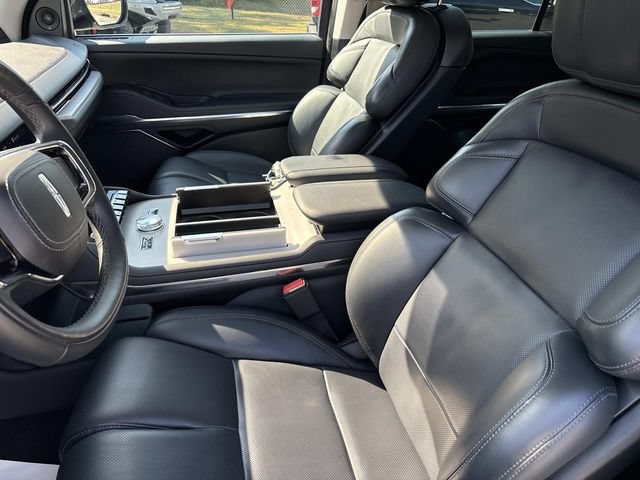 Certified 2025 Lincoln Navigator Reserve AWD/4WD image 27