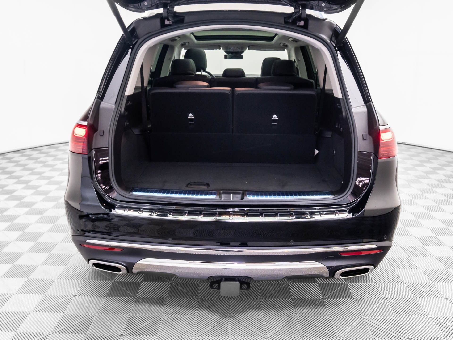 New 2026 Mercedes-Benz GLS 450 4MATIC image 36