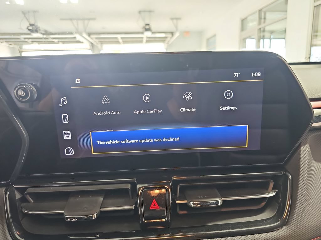 Certified 2024 Chevrolet TrailBlazer RS w/ Convenience Package AWD/4WD image 27