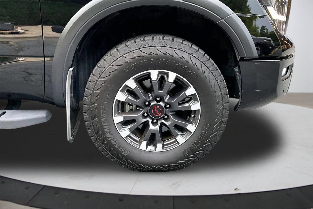 Used 2023 Nissan Titan PRO-4X w/ Pro-4x Convenience Package AWD/4WD image 34