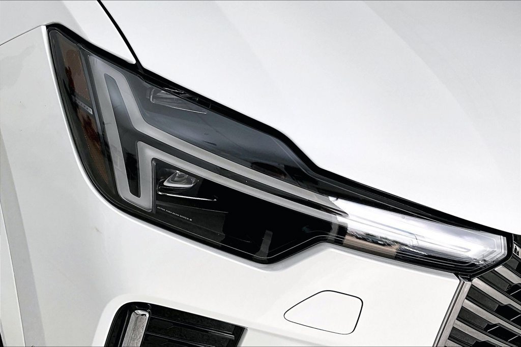 New 2026 Volvo XC90 B5 Plus AWD/4WD image 37