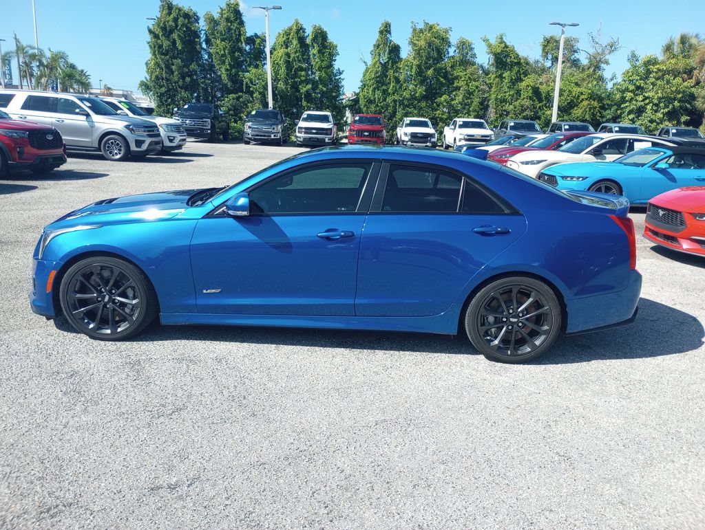 Used 2017 Cadillac ATS V w/ Luxury Package RWD image 4