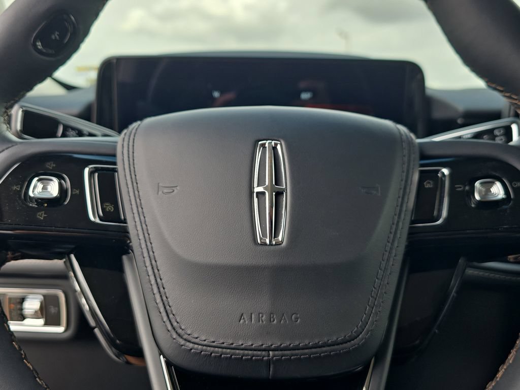 New 2025 Lincoln Aviator 2WD w/ Equipment Group 101A image 29