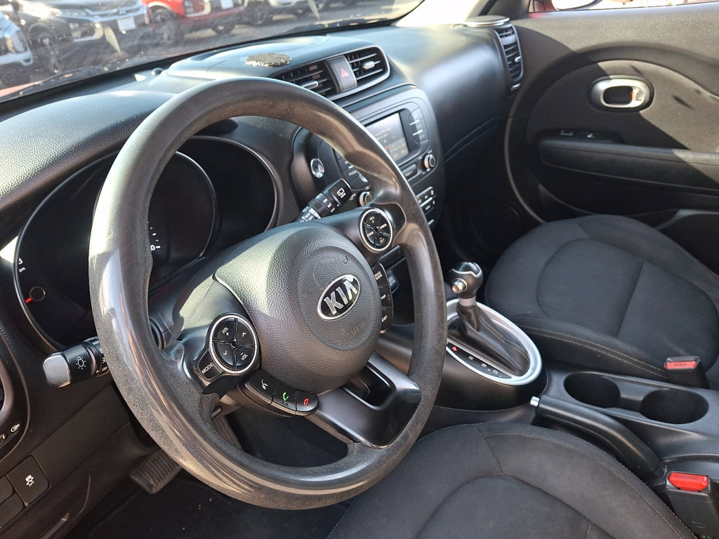 Used 2017 Kia Soul + image 25