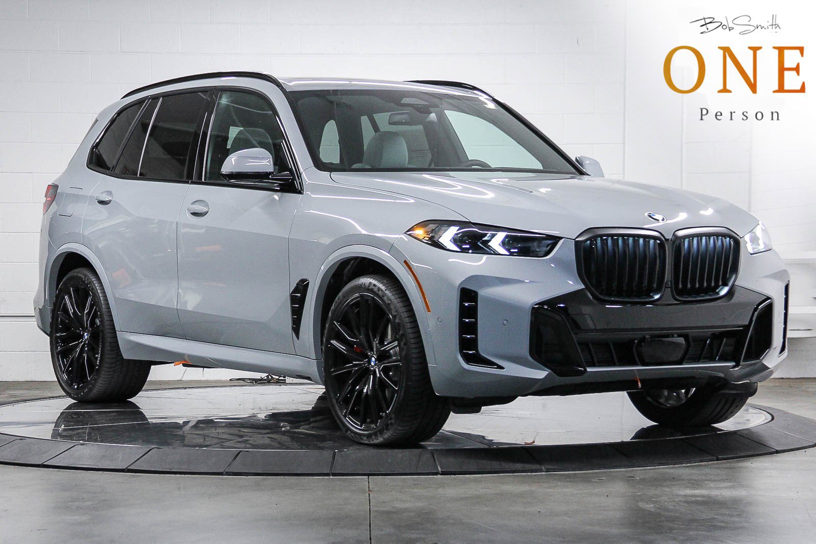 New 2026 BMW X5 xDrive40i w/ M Sport Package