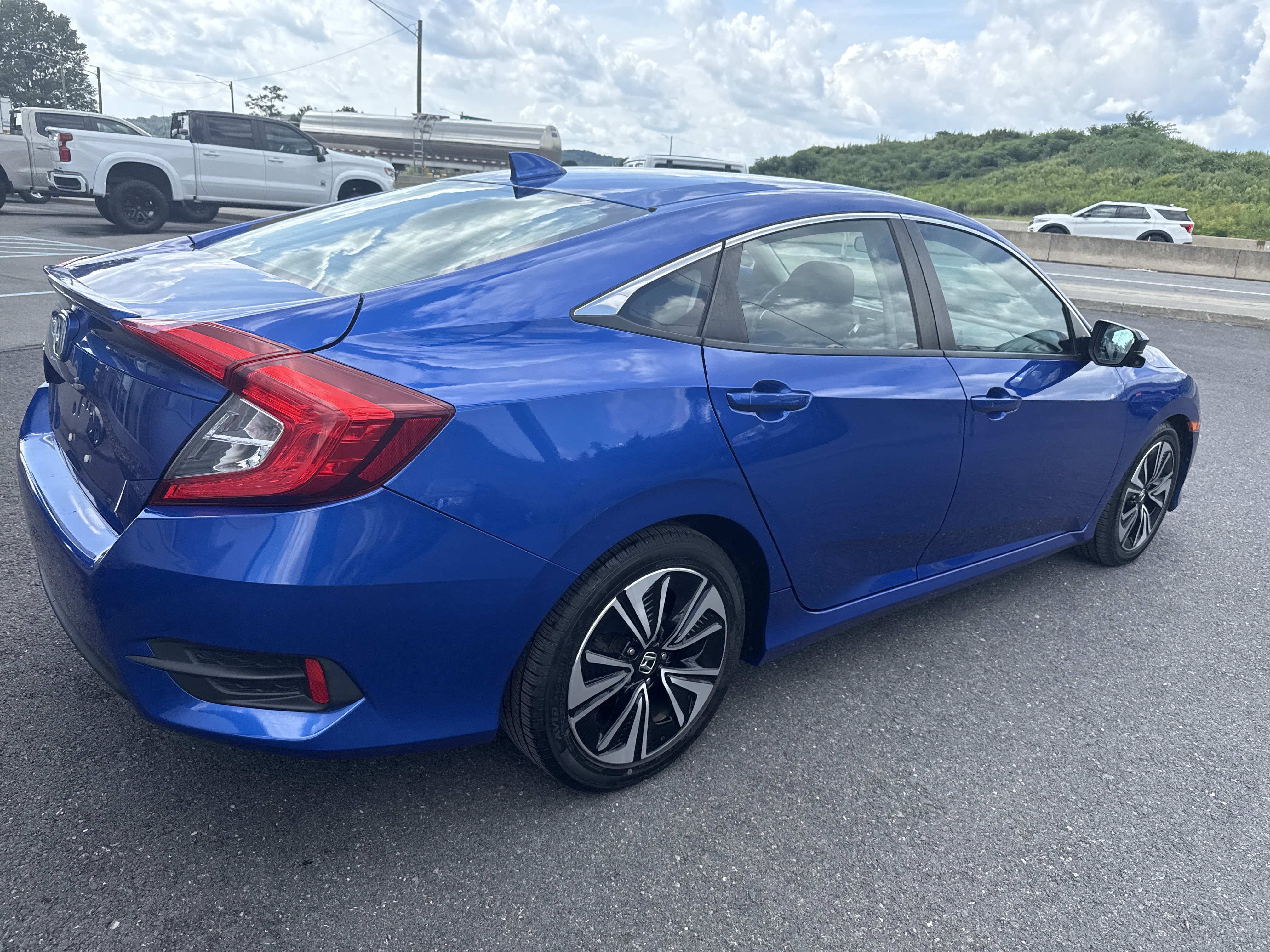 Used 2016 Honda Civic EX-T image 3