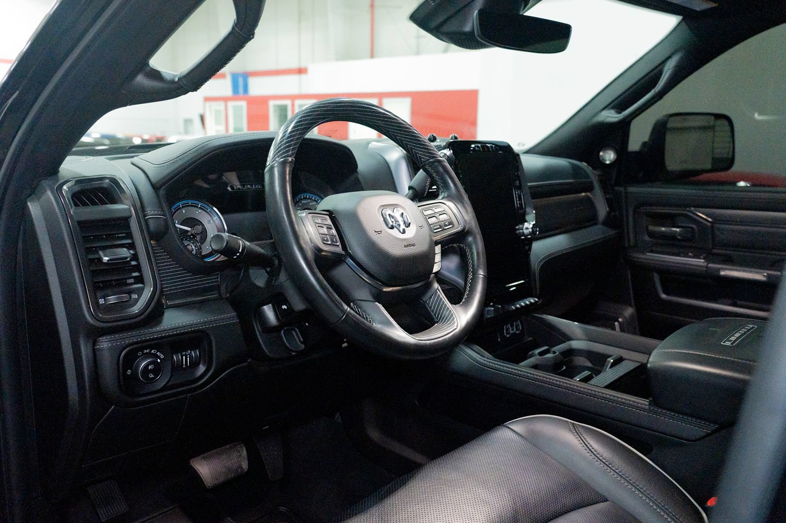 Used 2020 RAM 3500 Limited AWD/4WD image 27