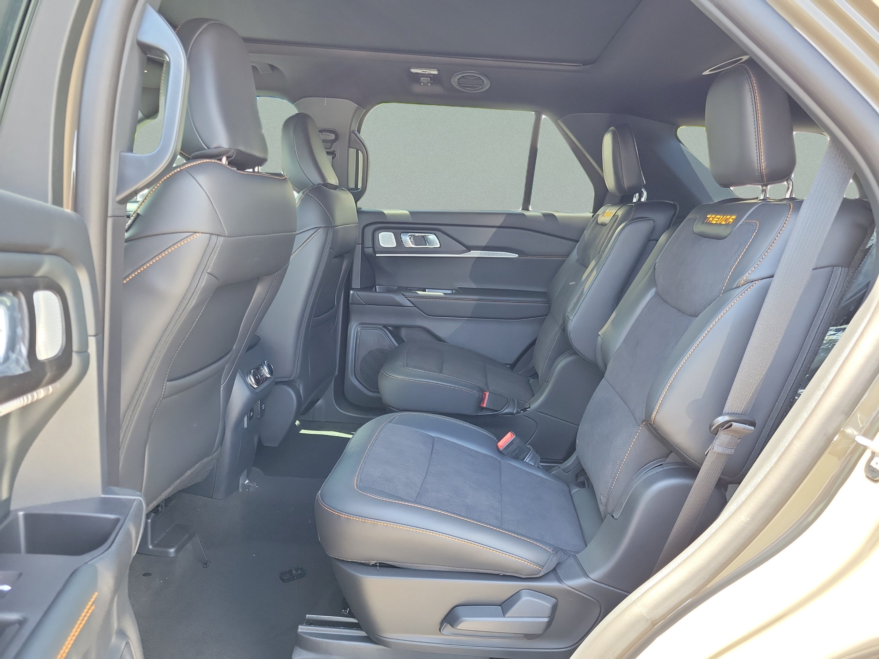New 2026 Ford Explorer Tremor w/ Tremor Ultimate Package AWD/4WD image 9