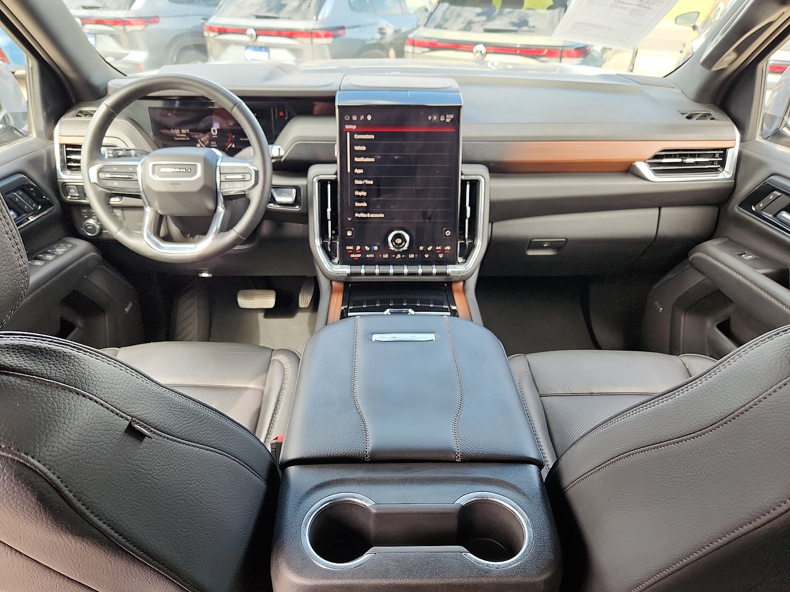 Used 2025 GMC Yukon Denali AWD/4WD image 10