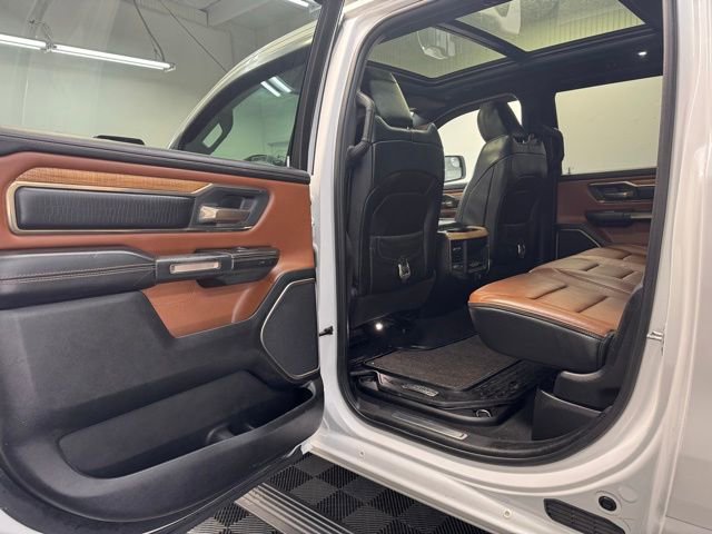 Used 2019 RAM 1500 Laramie Longhorn image 26