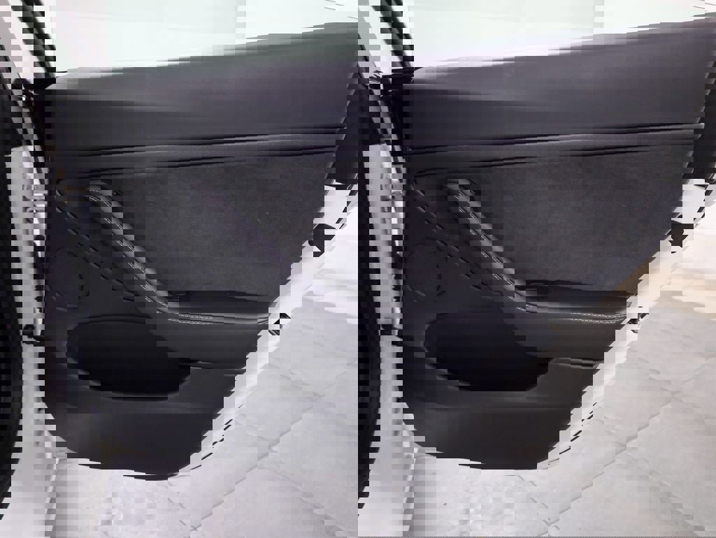 Used 2021 Tesla Model 3 Long Range image 18