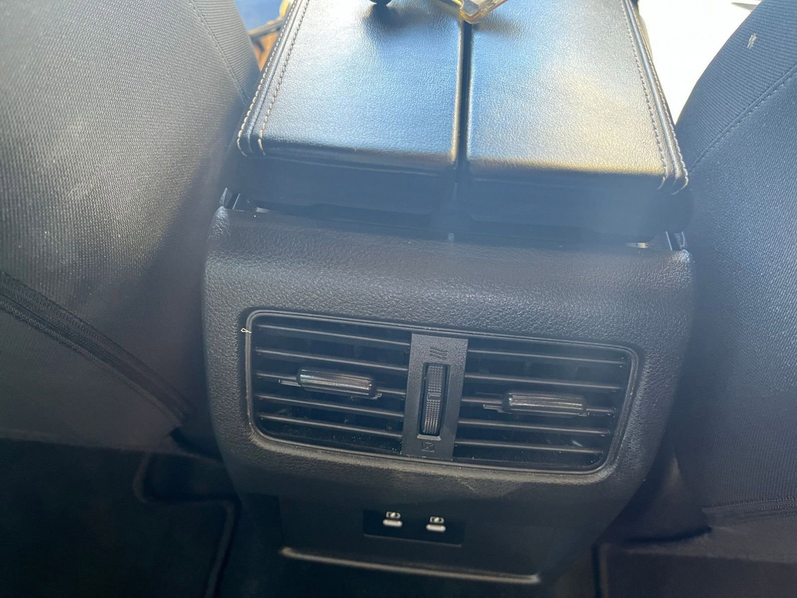 Used 2024 Nissan Rogue SV image 24