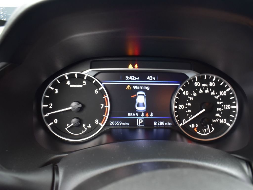 Used 2024 Nissan Altima 2.5 SV image 12