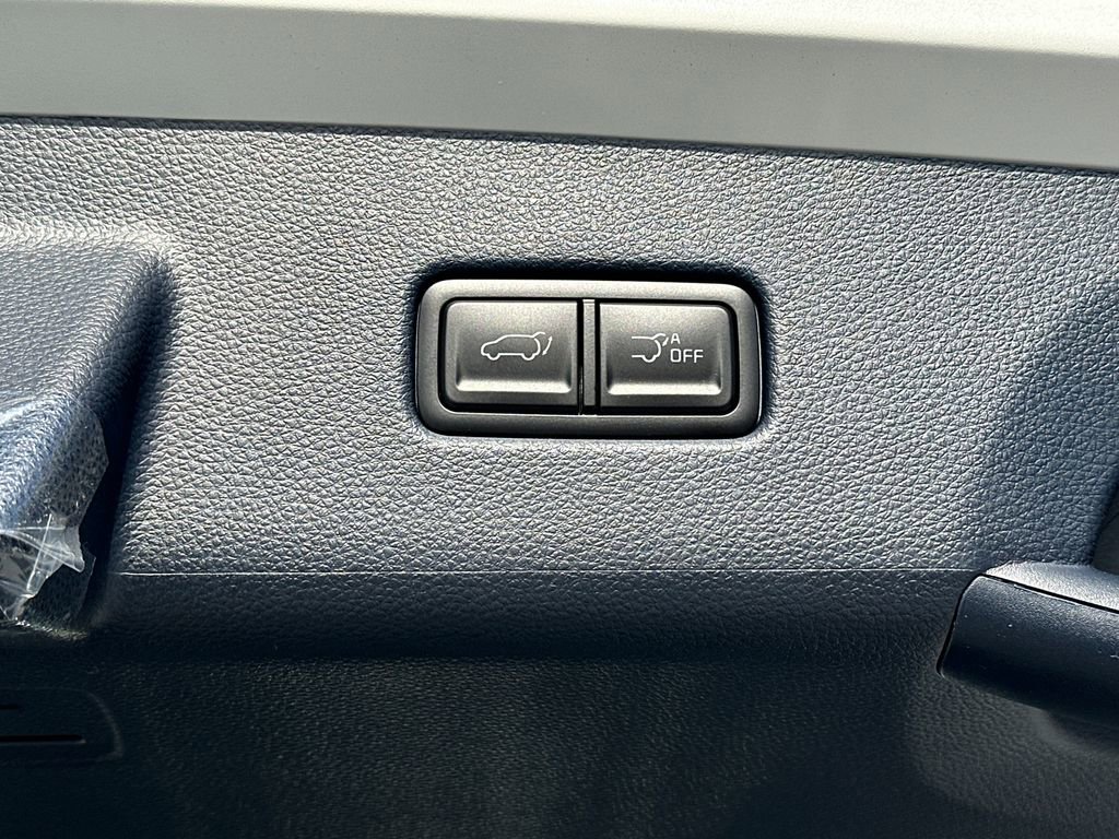 New 2026 Kia Carnival EX FWD image 7