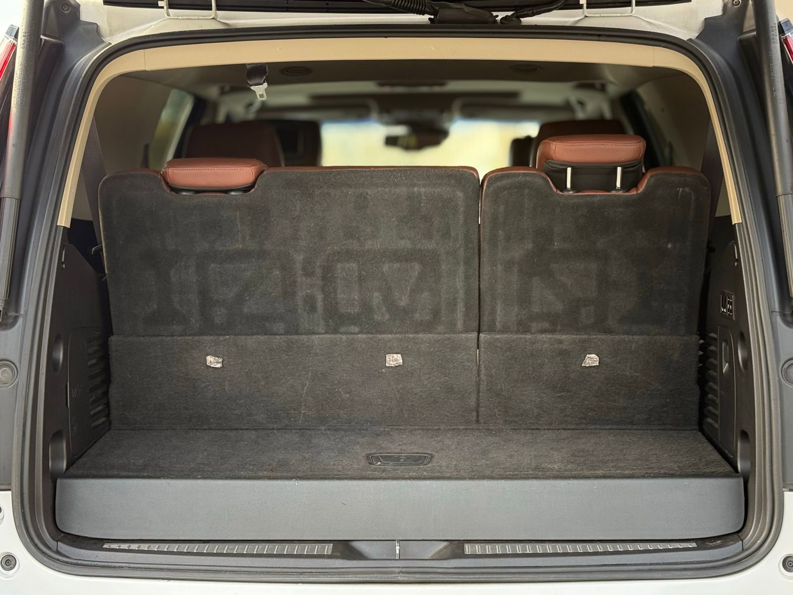 Used 2016 Cadillac Escalade Luxury image 49