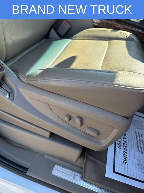 Used 2016 Chevrolet Tahoe LTZ AWD/4WD image 17